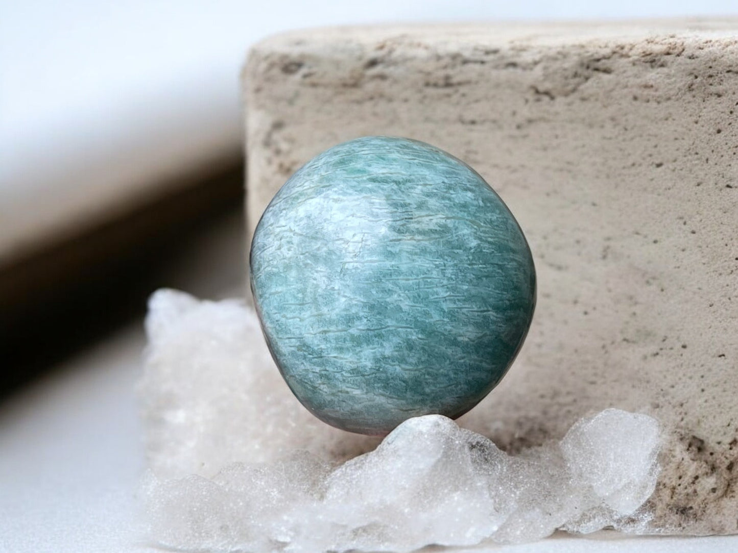 Amazonite palm stone E