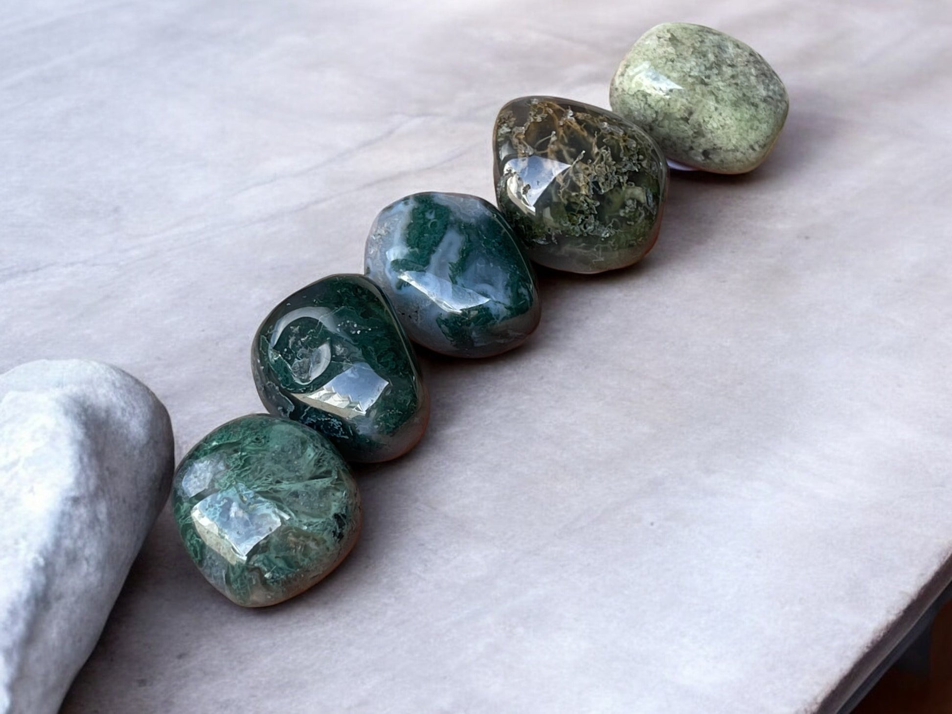 Moss agate tumbled stones