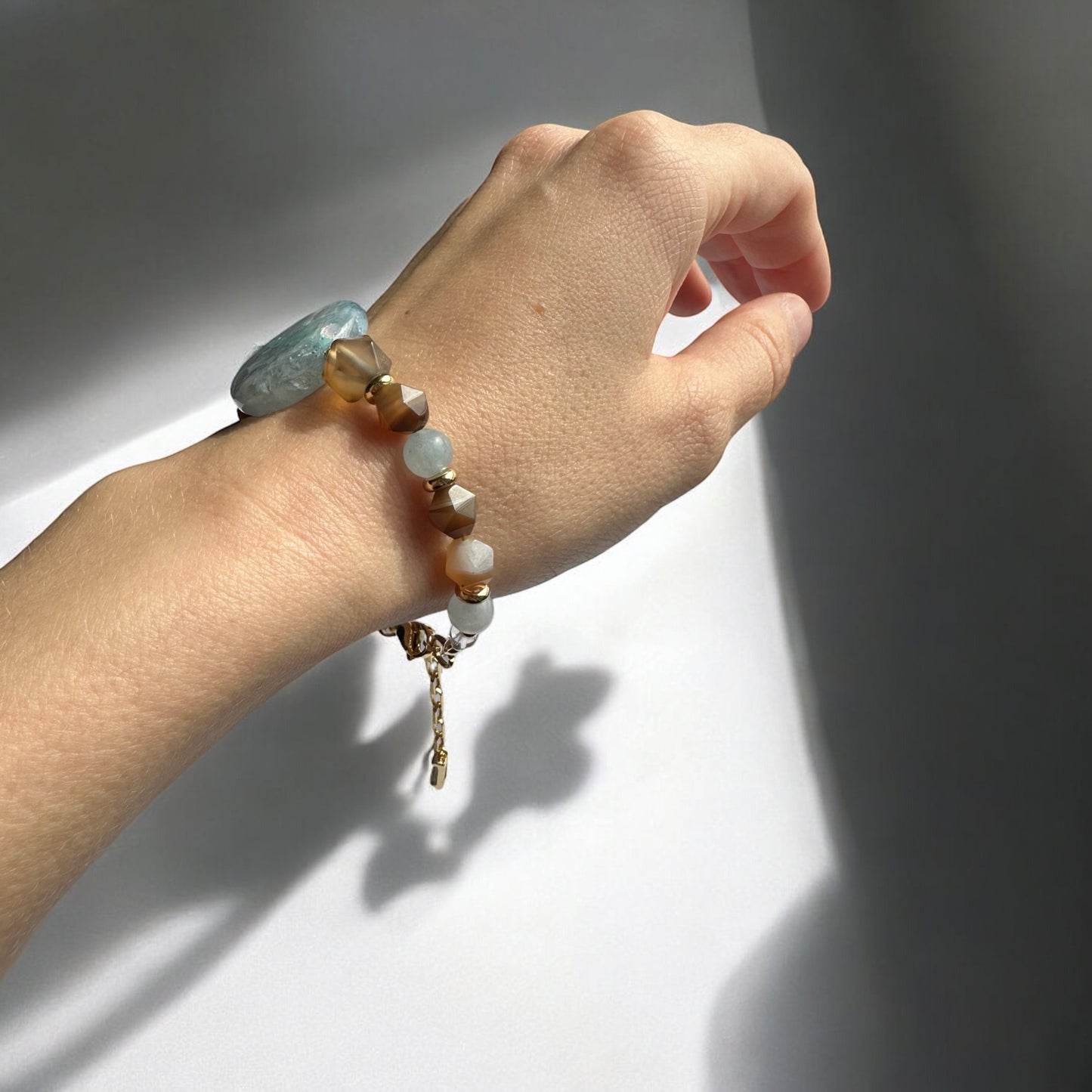 Aquamarine and agate crystal bracelet