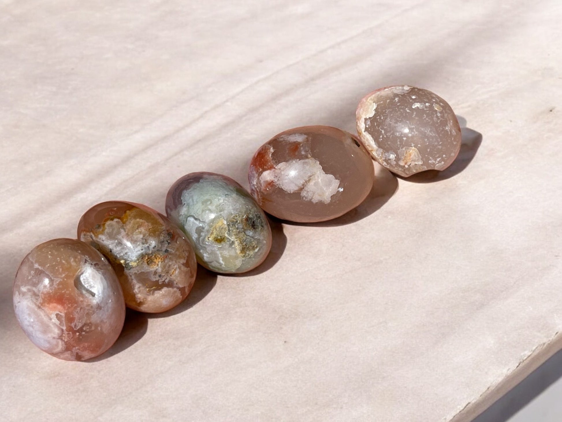 Flower agate tumbled stones