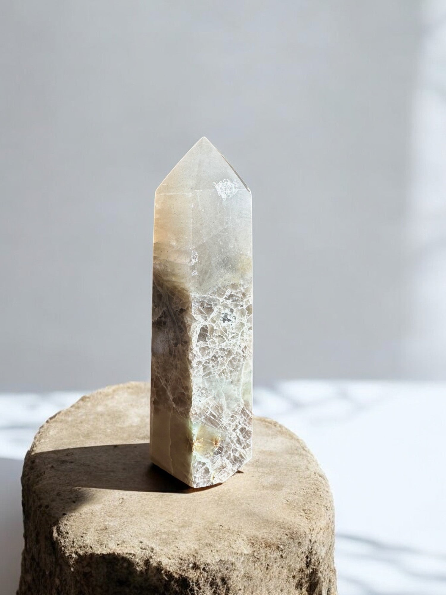 Garnierite crystal tower