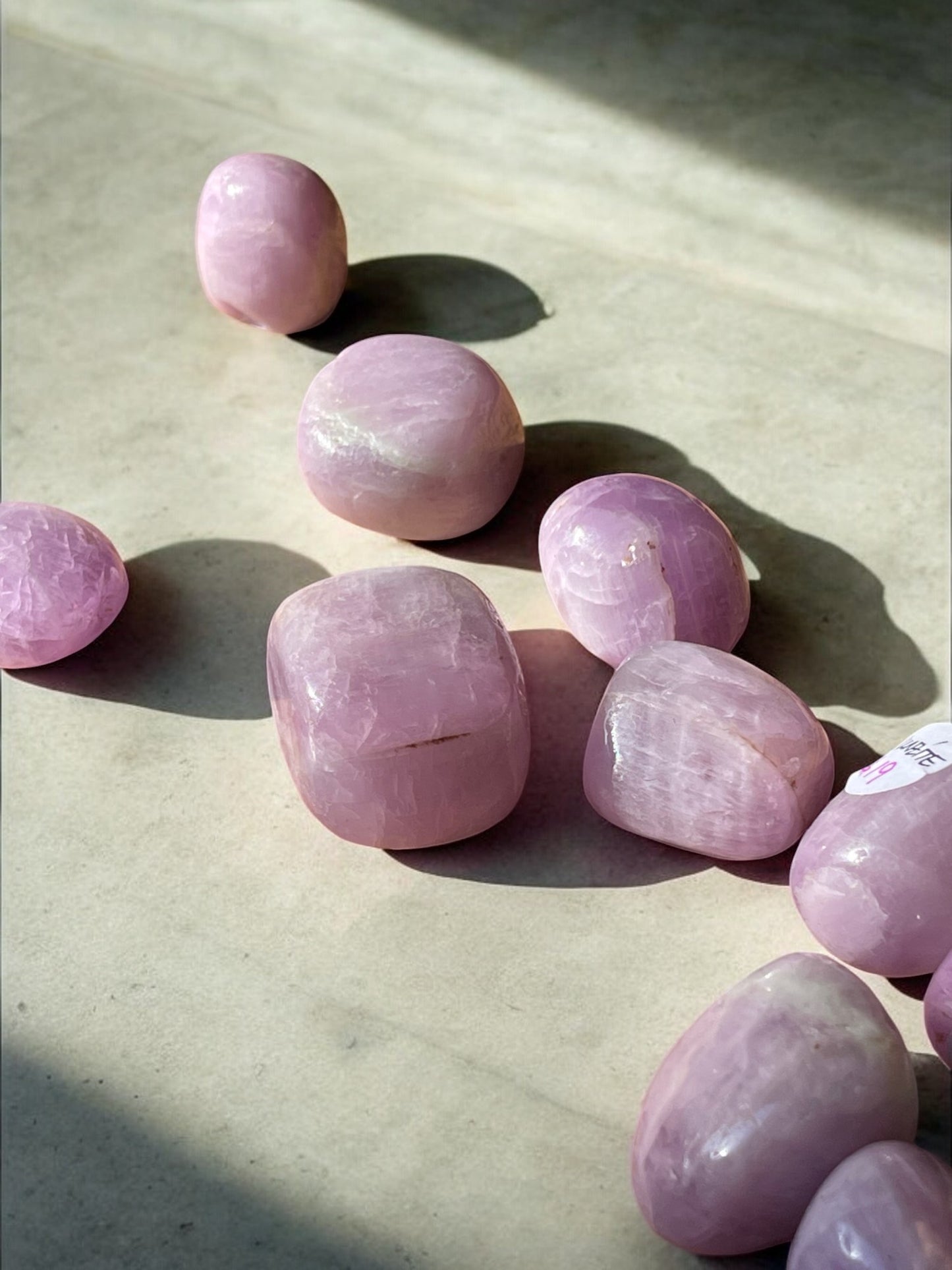 Kunzite tumbled crystals in gem quality