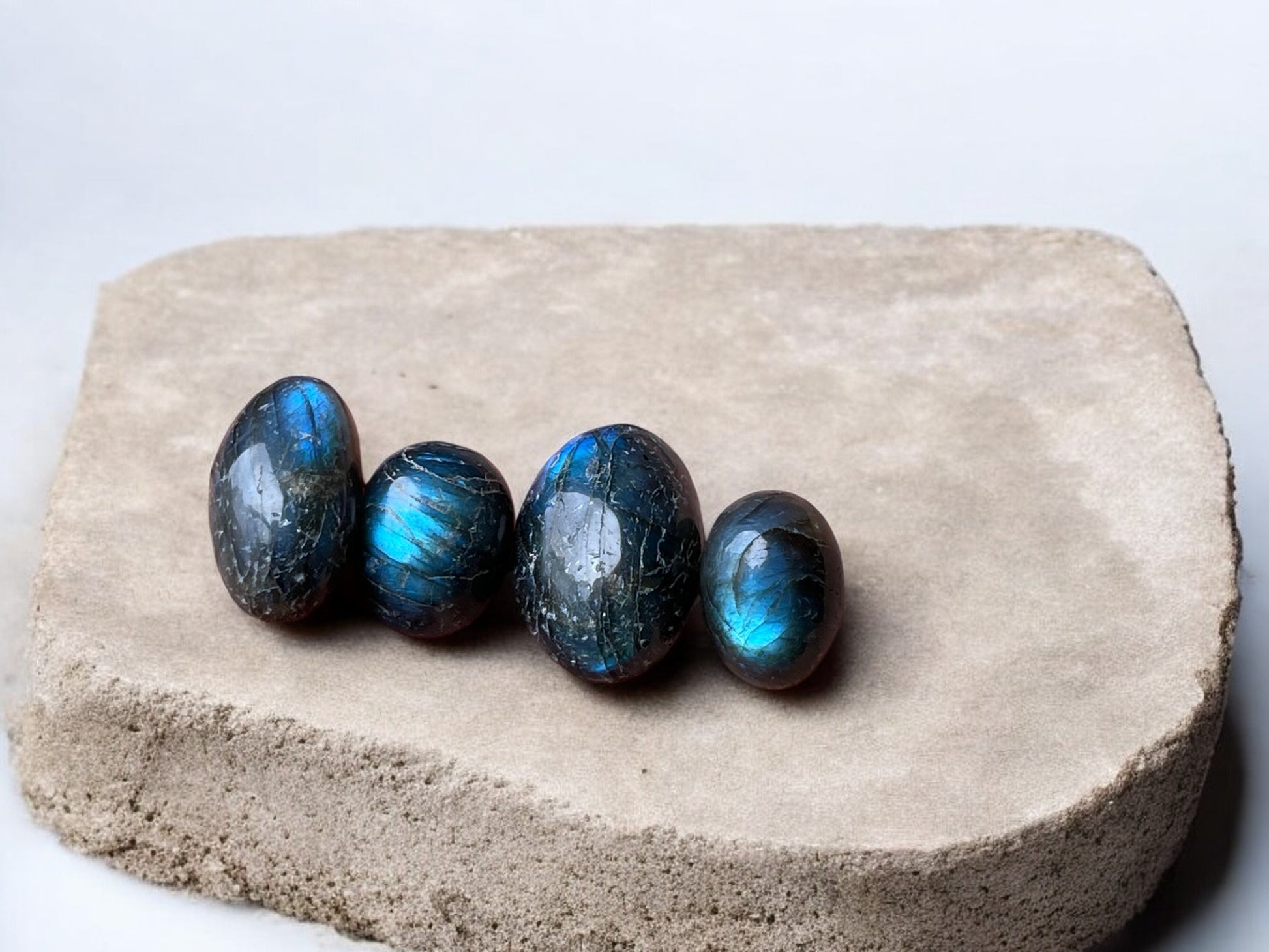 Labradorite tumbled stones